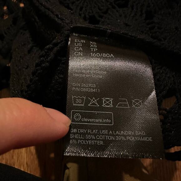 H&M black crochet mock neck floral open back sheer top XS short sleeve - Picture 10 of 12